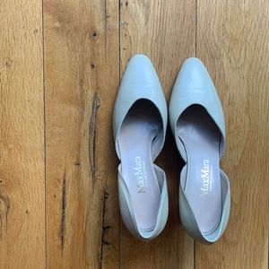 MaxMara vintage cream pumps sz 37